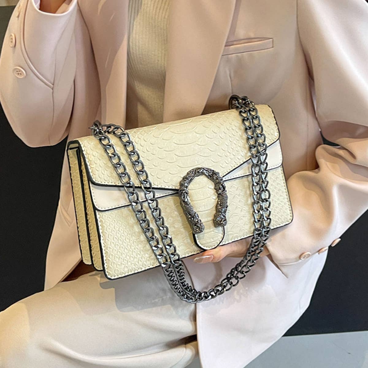 2024 NEW CROSSBODY CHAIN SMALL SQUARE BAG