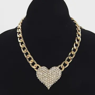 NECKLACE CHAIN WITH STONE HEART