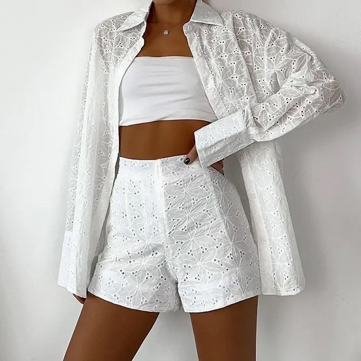 White Long Sleeve~Pants Suit “Small”