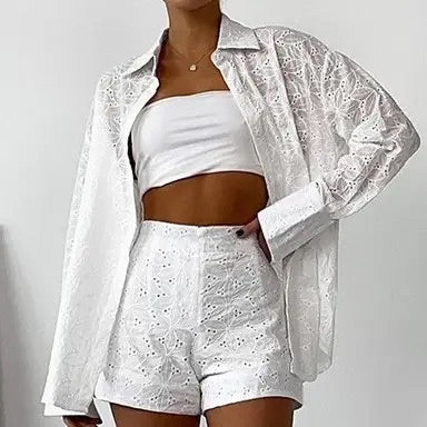 White Long Sleeve~Pants Suit “Small”