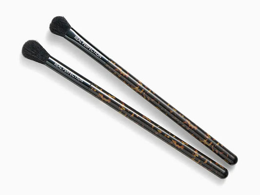 REAL PERFECTION
Crease Blending and Small Eyeshadow Brush Duo