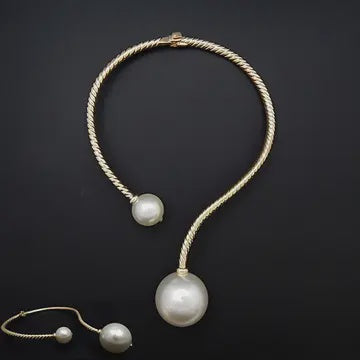 Cable Texture Pearls Hinged Choker