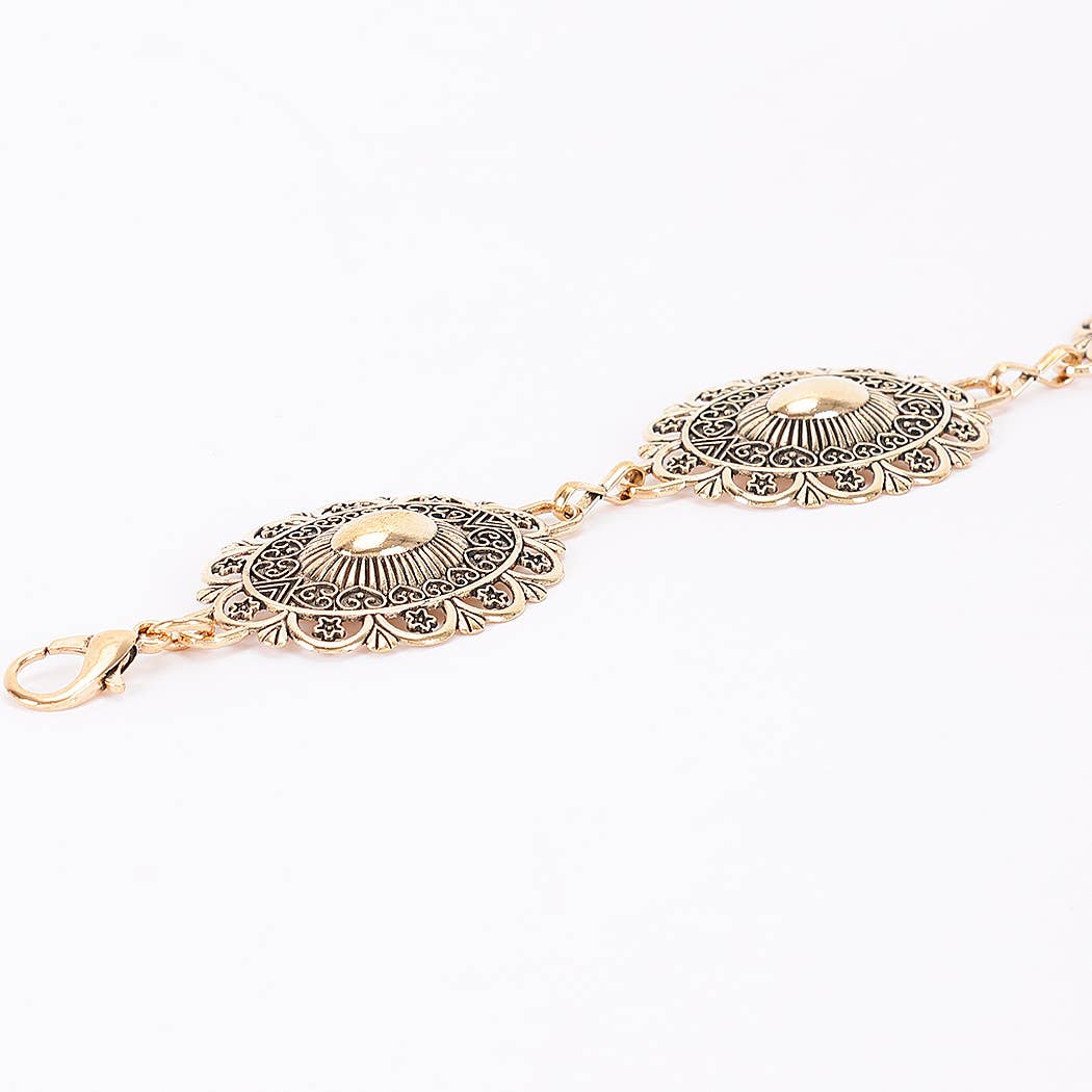 Lace Pattern Medallion Chain Belt
